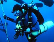 <p>A deep-sea diver needs to decompress when coming back to the surface. (OAR/National Undersea Research Program (NURP))&nbsp;</p>
